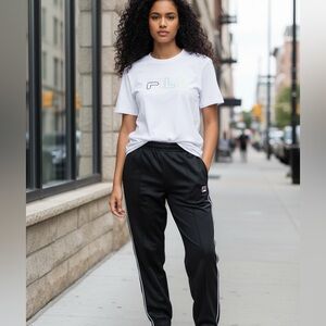 Fila Logo Tee White Crewneck XS NWT Short Sleeve Sporty Clean Classic